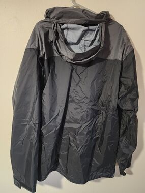 Columbia Men's Two-Tone Gray Rain Jacket